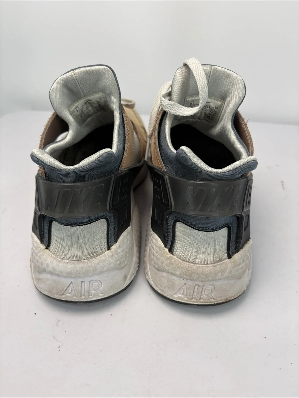 📪 Nike Air Huarache Beige, Gray & Black sneakers, athletic shoes, tennis shoes